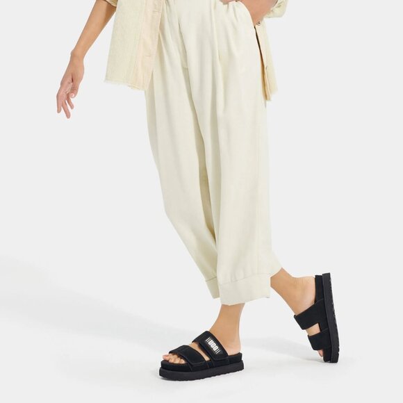 UGG PLATFORM GREER SLIDE SANDAL 7 Women's Logo Shoe Open Toe Slip On Black - Picture 2 of 9